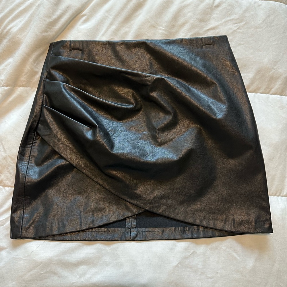 Faux leather black skirt